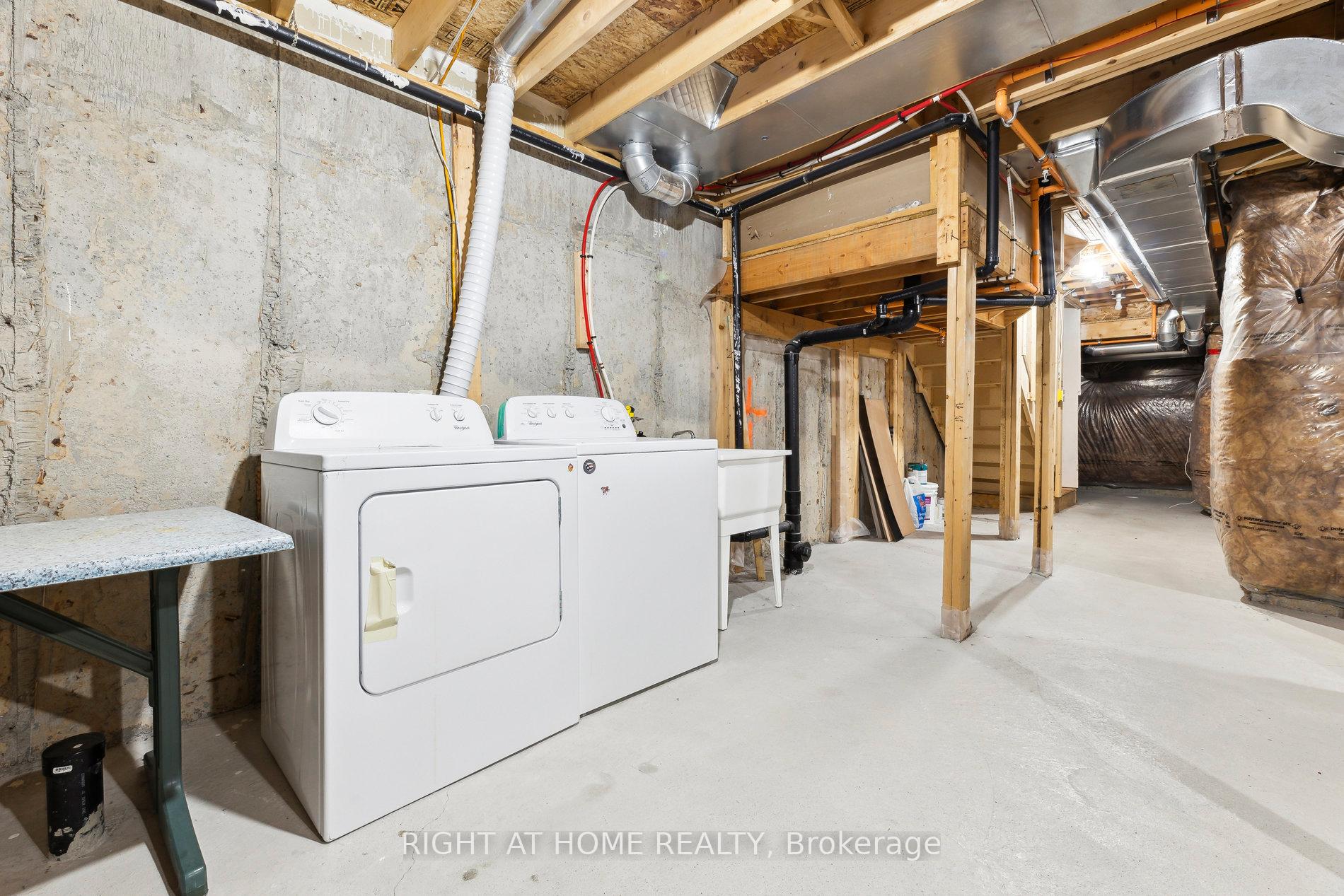 Photo 30 of 16 Jerseyville Way, Whitby, Downtown Whitby — HOMEH