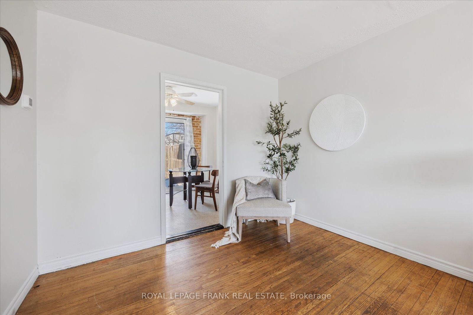 Photo 9 of 350 Pine Avenue, Oshawa, Vanier — HOMEH
