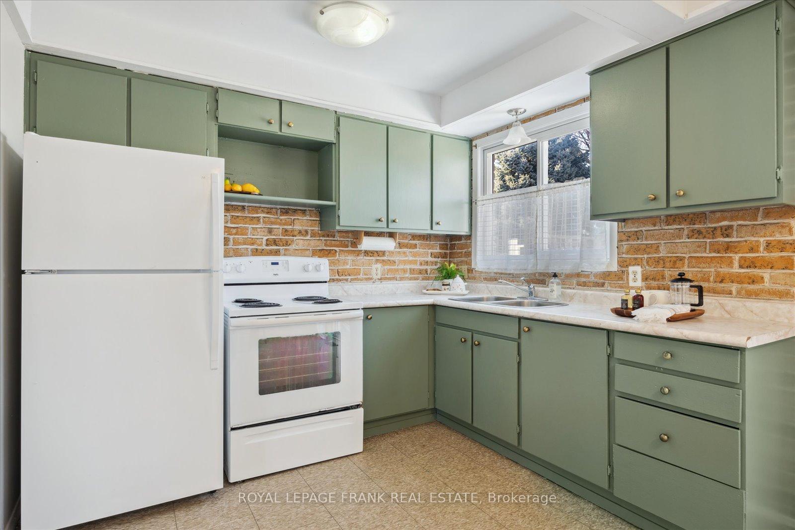 Photo 14 of 350 Pine Avenue, Oshawa, Vanier — HOMEH