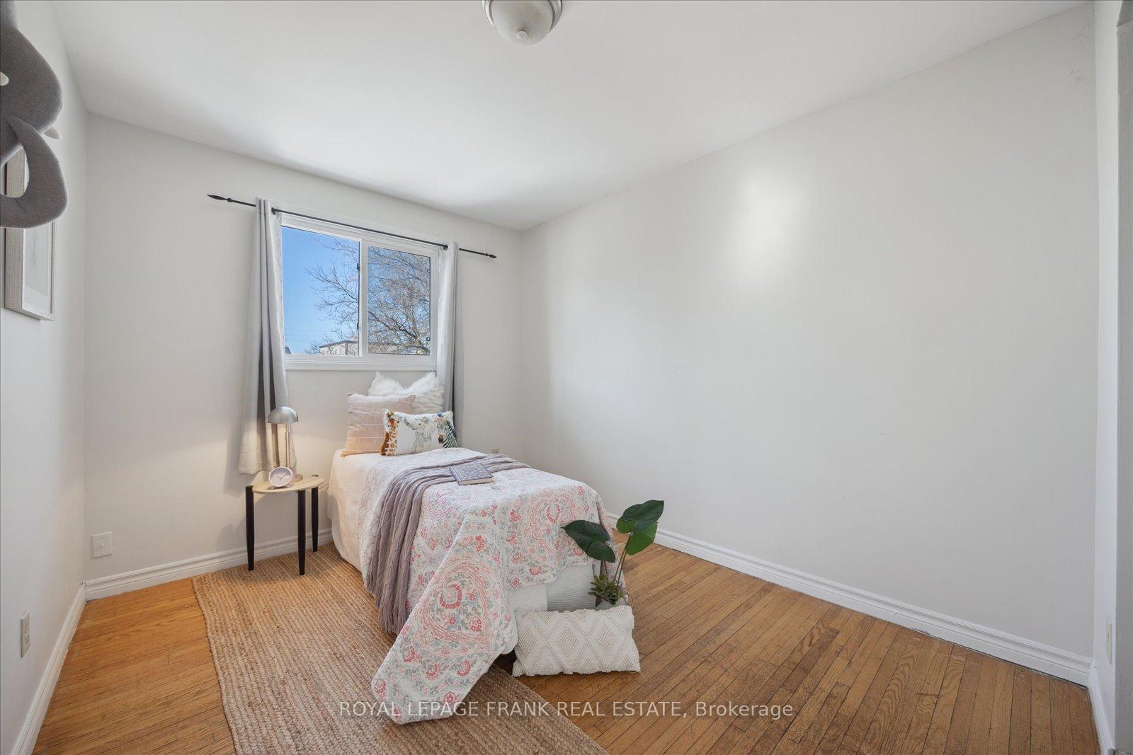 Photo 21 of 350 Pine Avenue, Oshawa, Vanier — HOMEH