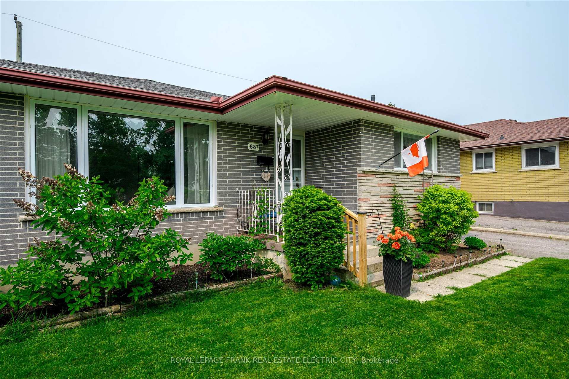 Photo 4 of 887 Westdale Avenue, Peterborough, Northcrest Ward 5 — HOMEH