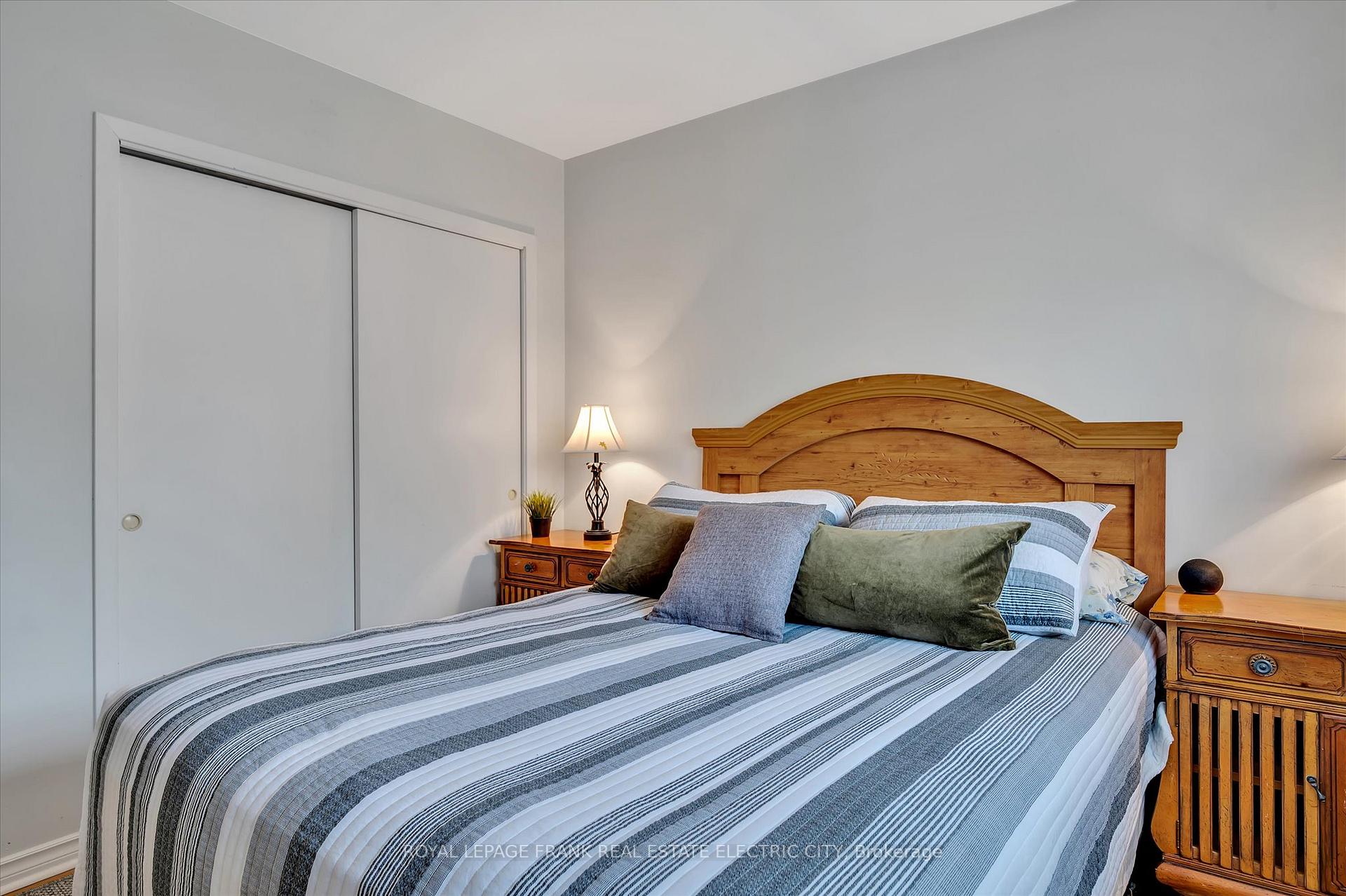 Photo 17 of 887 Westdale Avenue, Peterborough, Northcrest Ward 5 — HOMEH