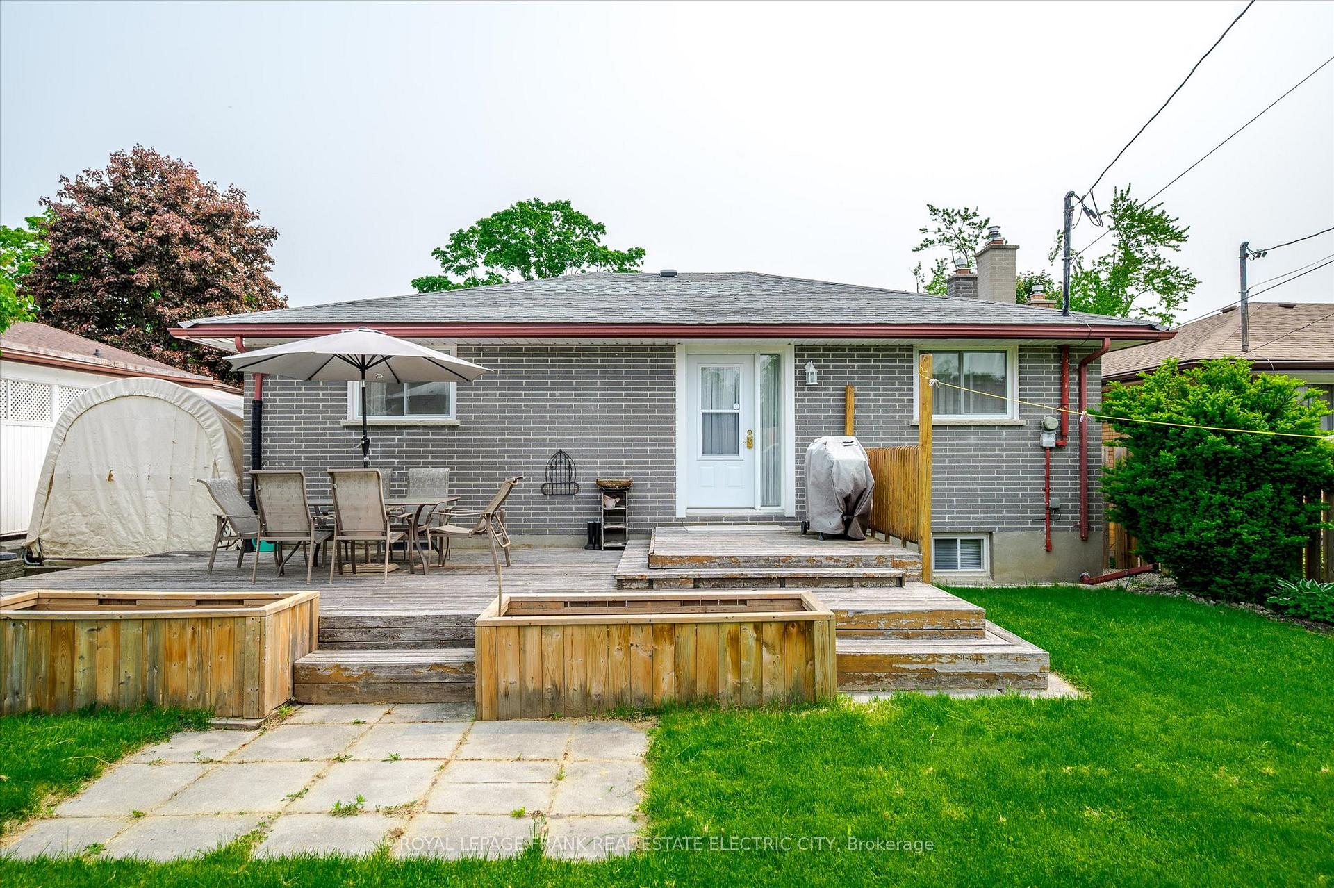 Photo 32 of 887 Westdale Avenue, Peterborough, Northcrest Ward 5 — HOMEH