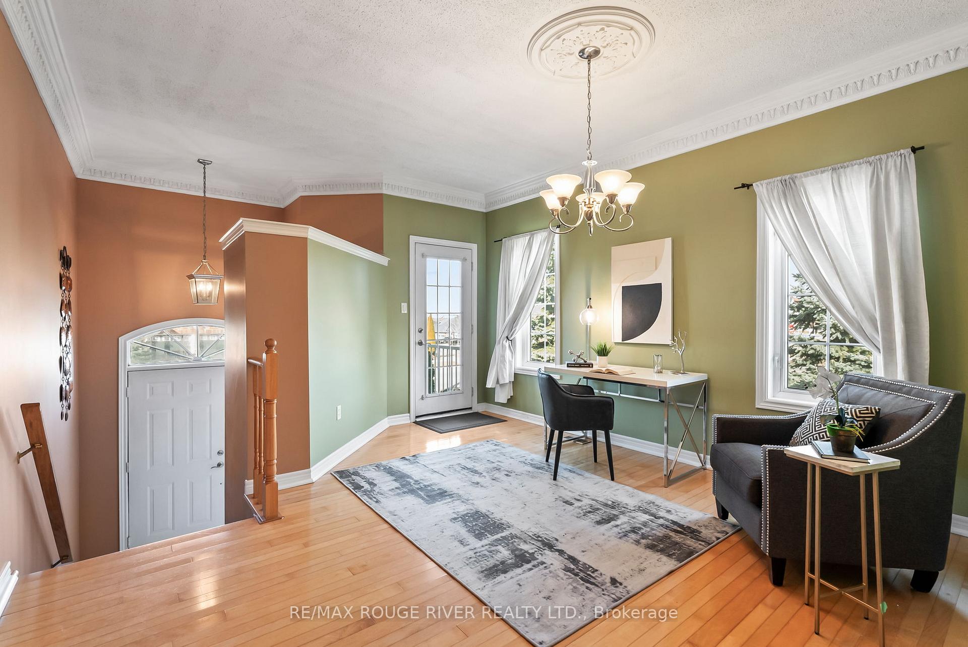 Photo 2 of 727 Ormond Drive, Oshawa, Samac — HOMEH