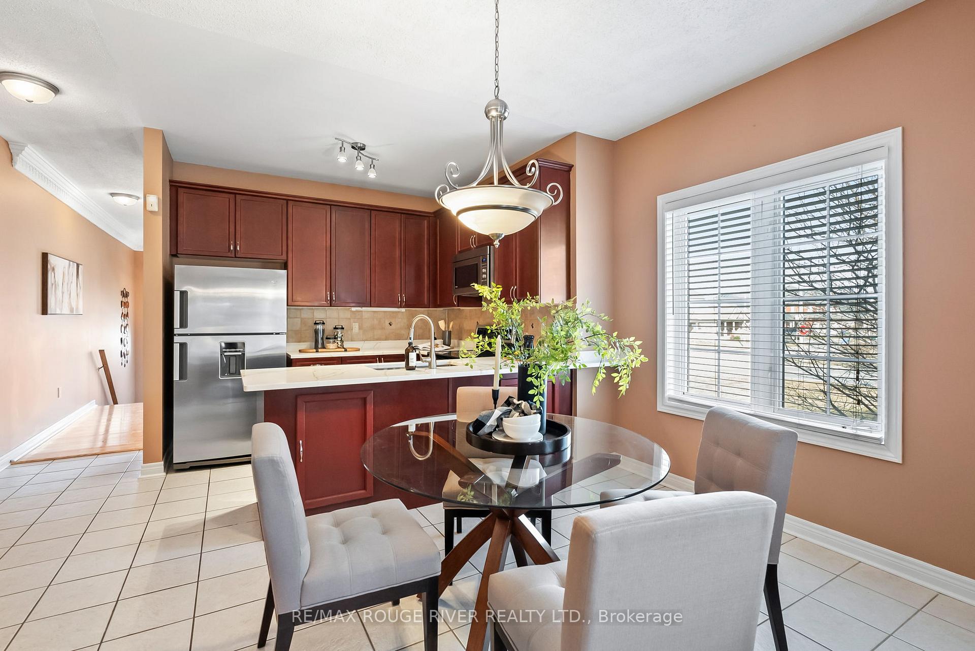 Photo 10 of 727 Ormond Drive, Oshawa, Samac — HOMEH