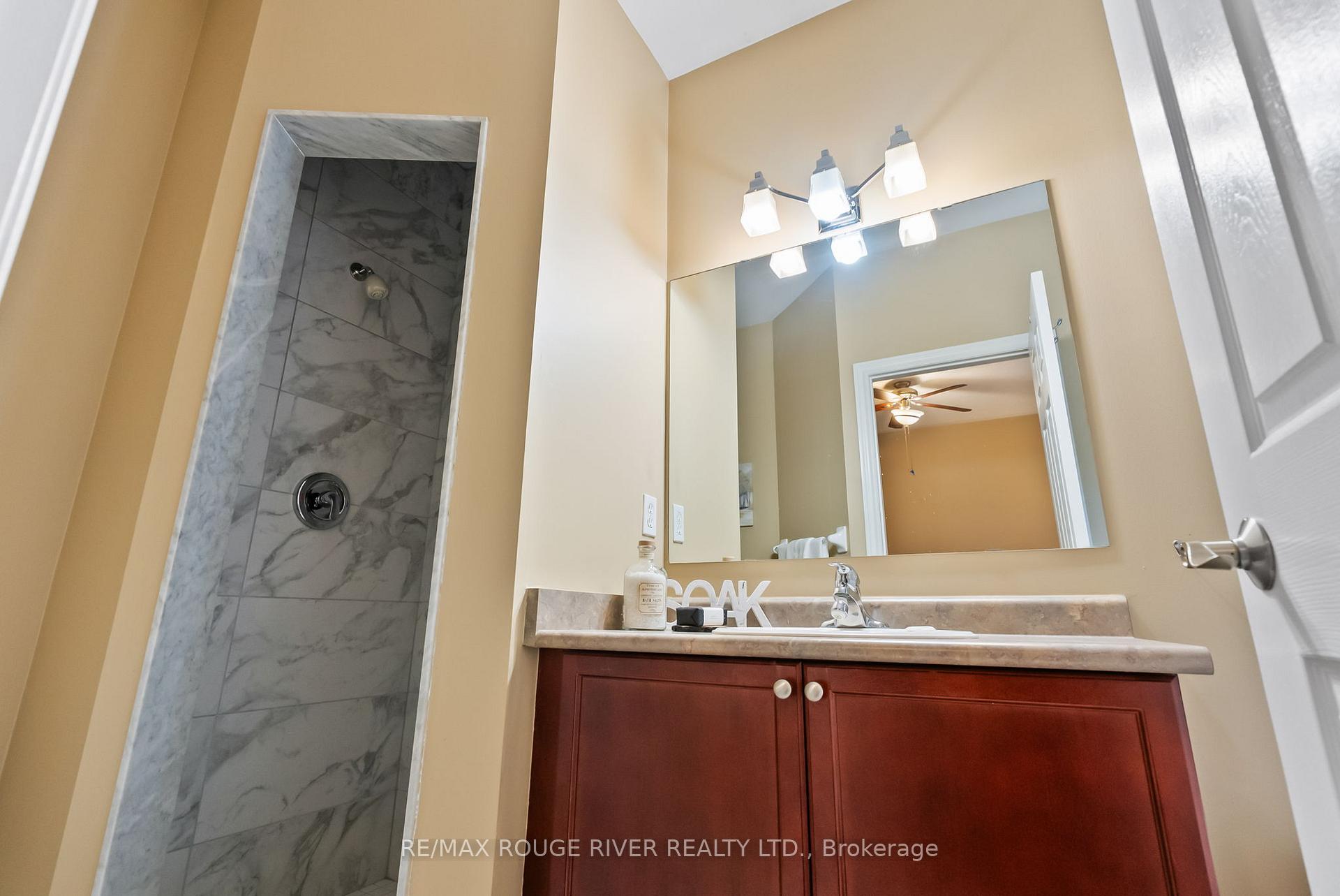 Photo 24 of 727 Ormond Drive, Oshawa, Samac — HOMEH