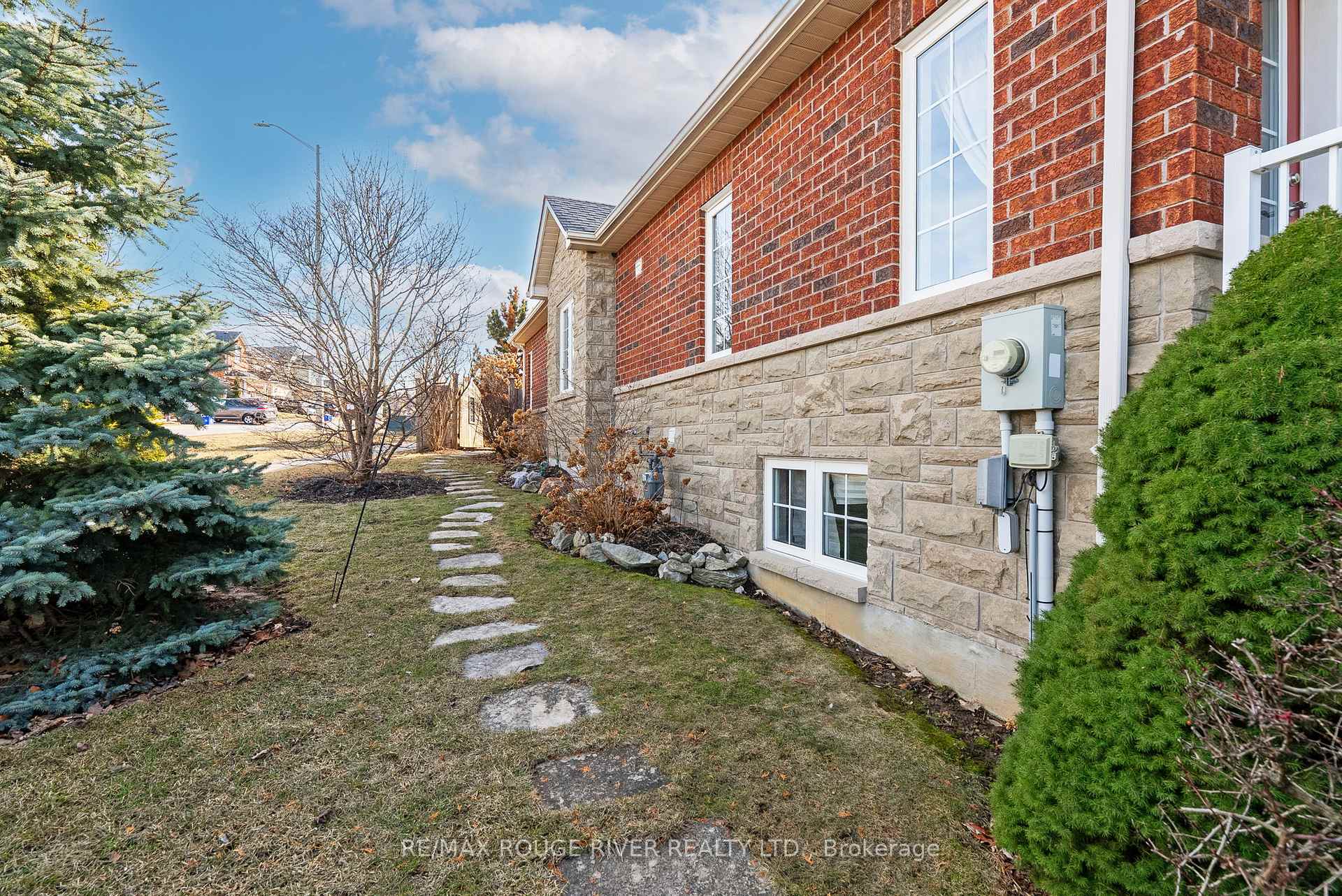 Photo 34 of 727 Ormond Drive, Oshawa, Samac — HOMEH