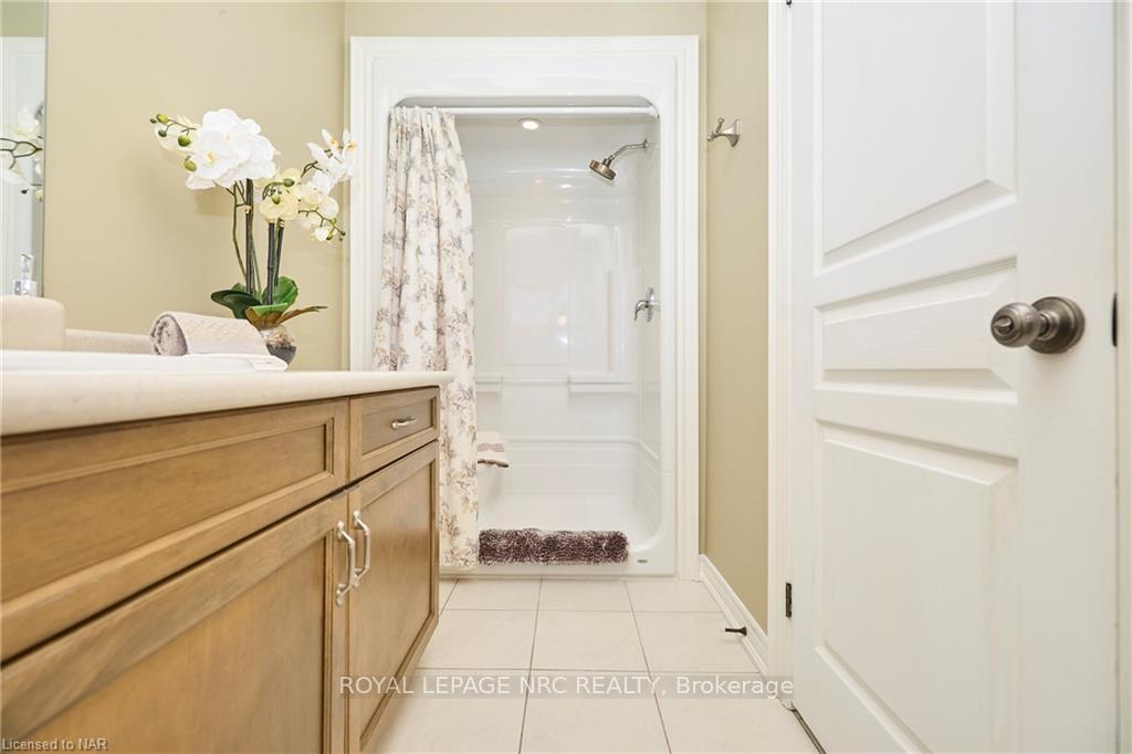 Photo 28 of 98 Cardinal Crescent, Welland, Coyle Creek — HOMEH