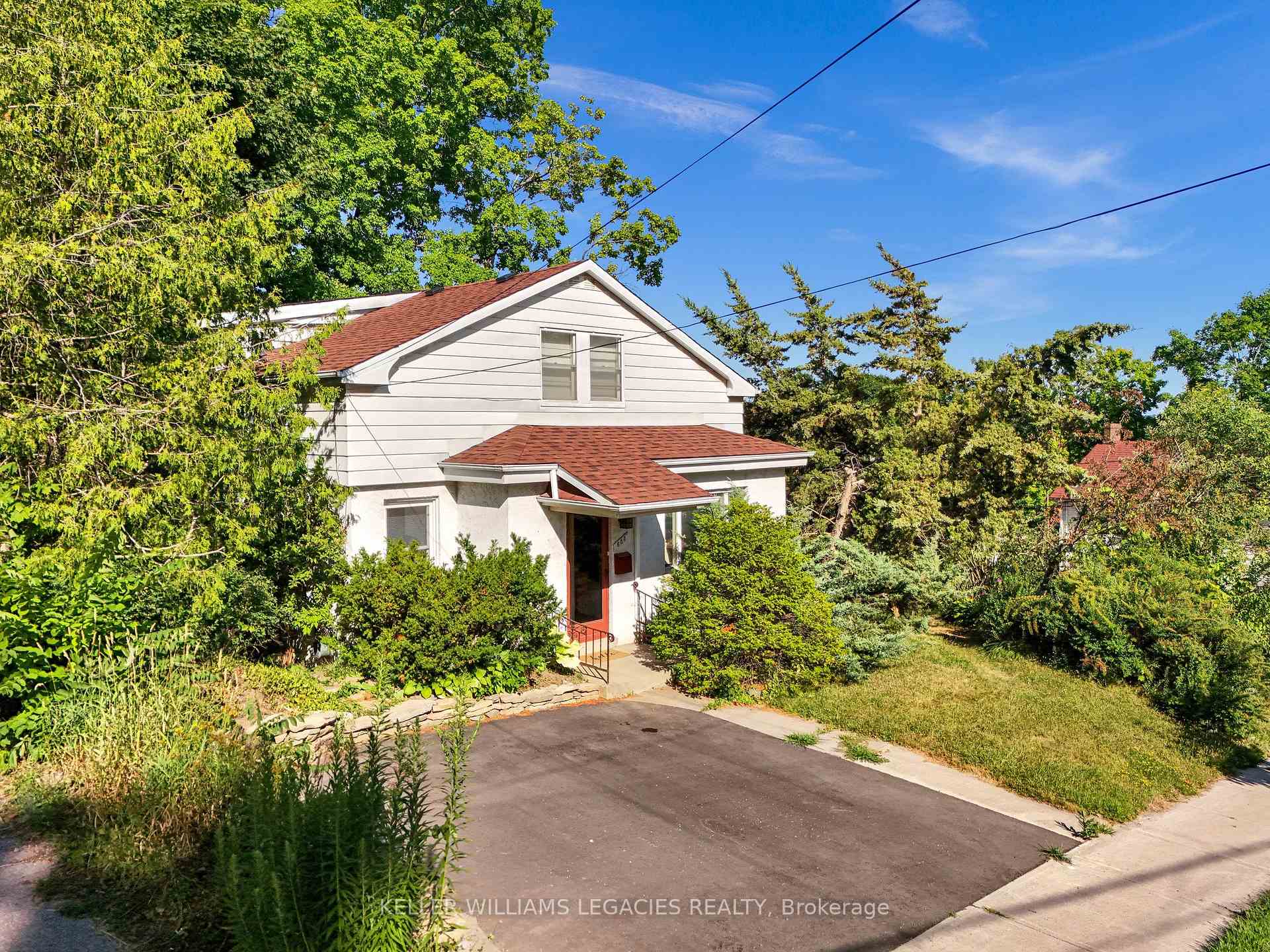 Photo 1 of 688 Aylmer Street N, Peterborough, Northcrest Ward 5 — HOMEH