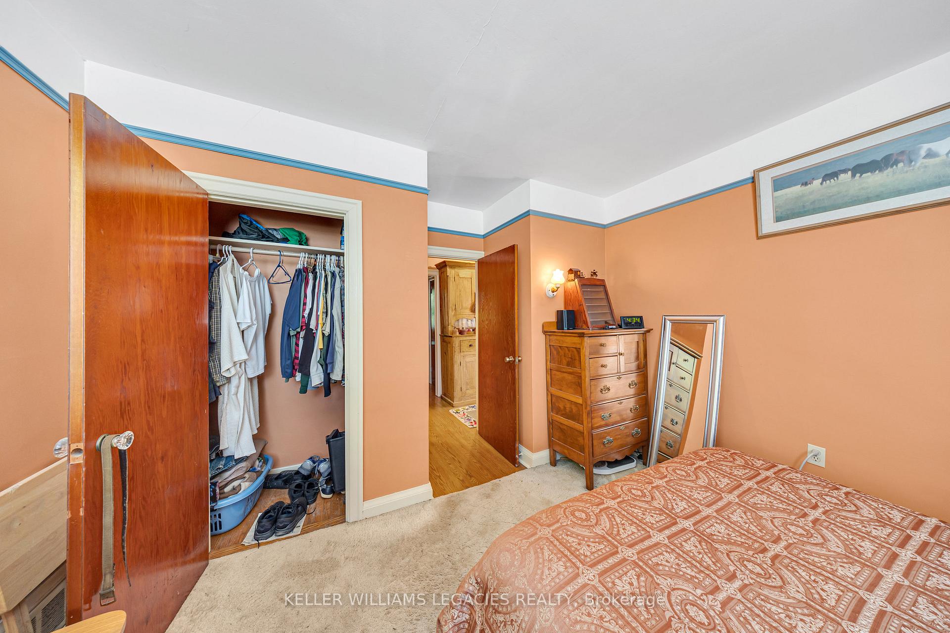 Photo 11 of 688 Aylmer Street N, Peterborough, Northcrest Ward 5 — HOMEH