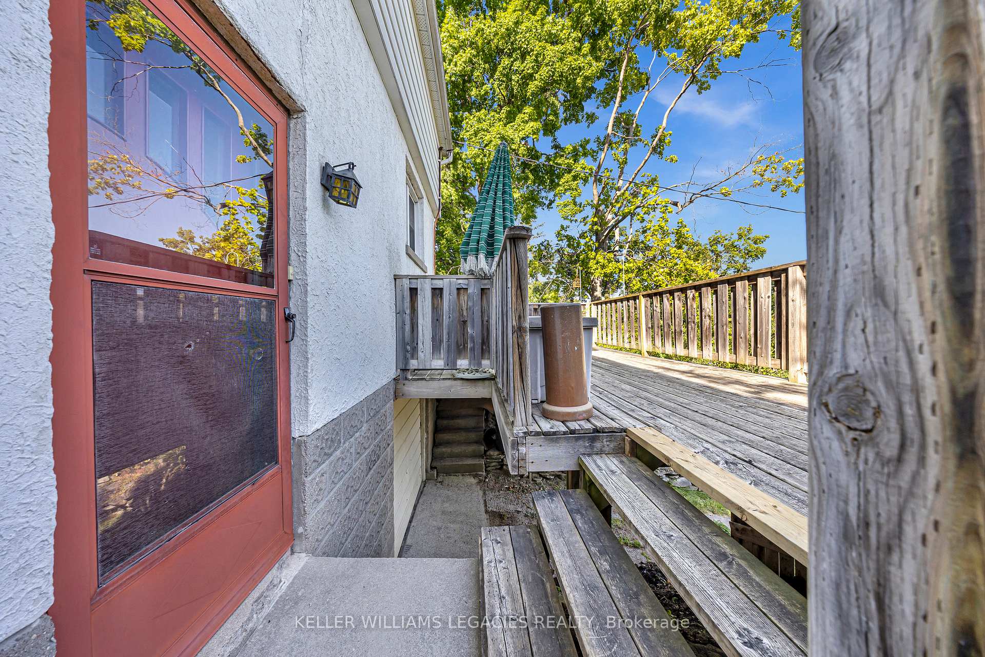 Photo 37 of 688 Aylmer Street N, Peterborough, Northcrest Ward 5 — HOMEH