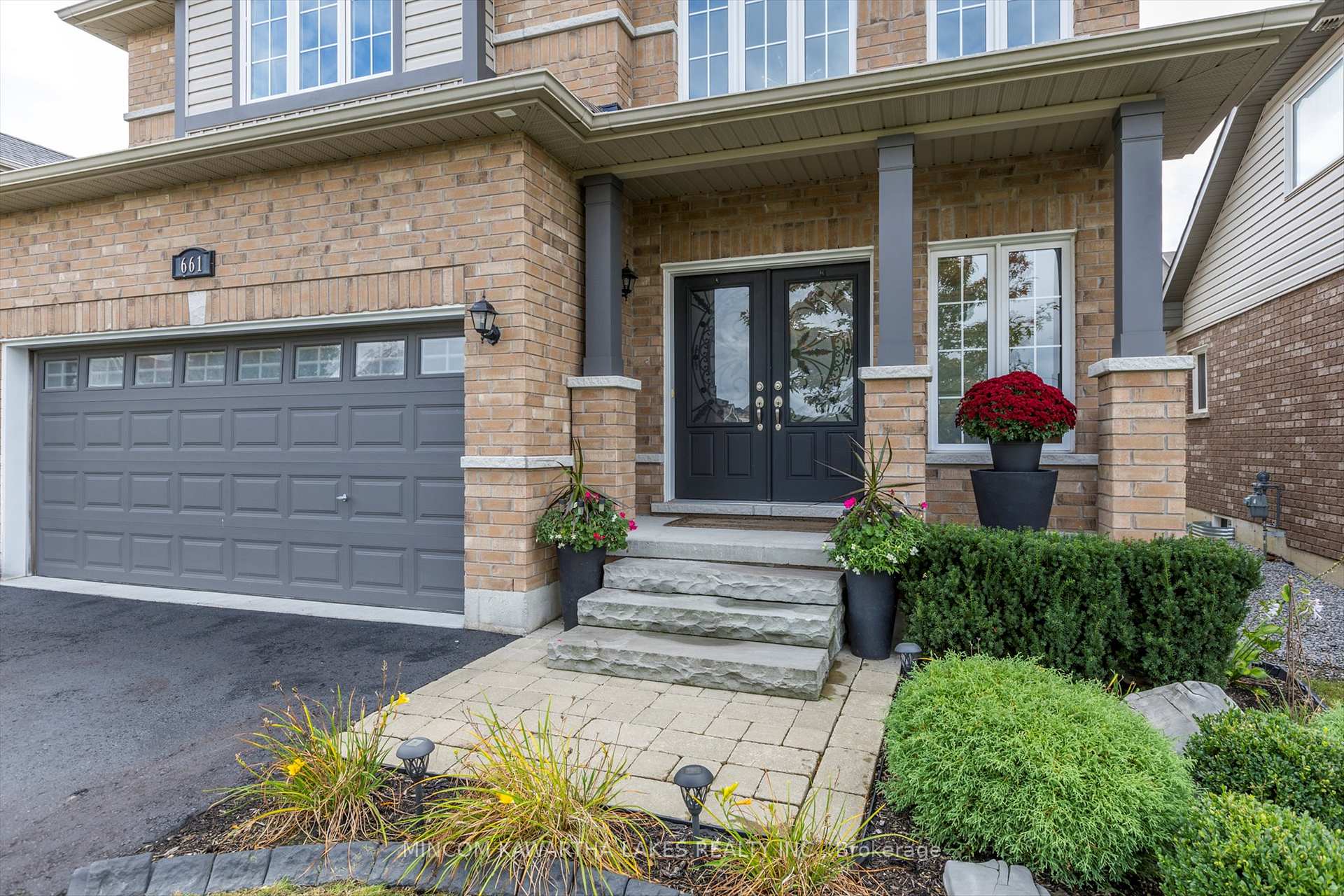 Photo 3 of 661 Goodwin Terrace, Peterborough, Monaghan Ward 2 — HOMEH