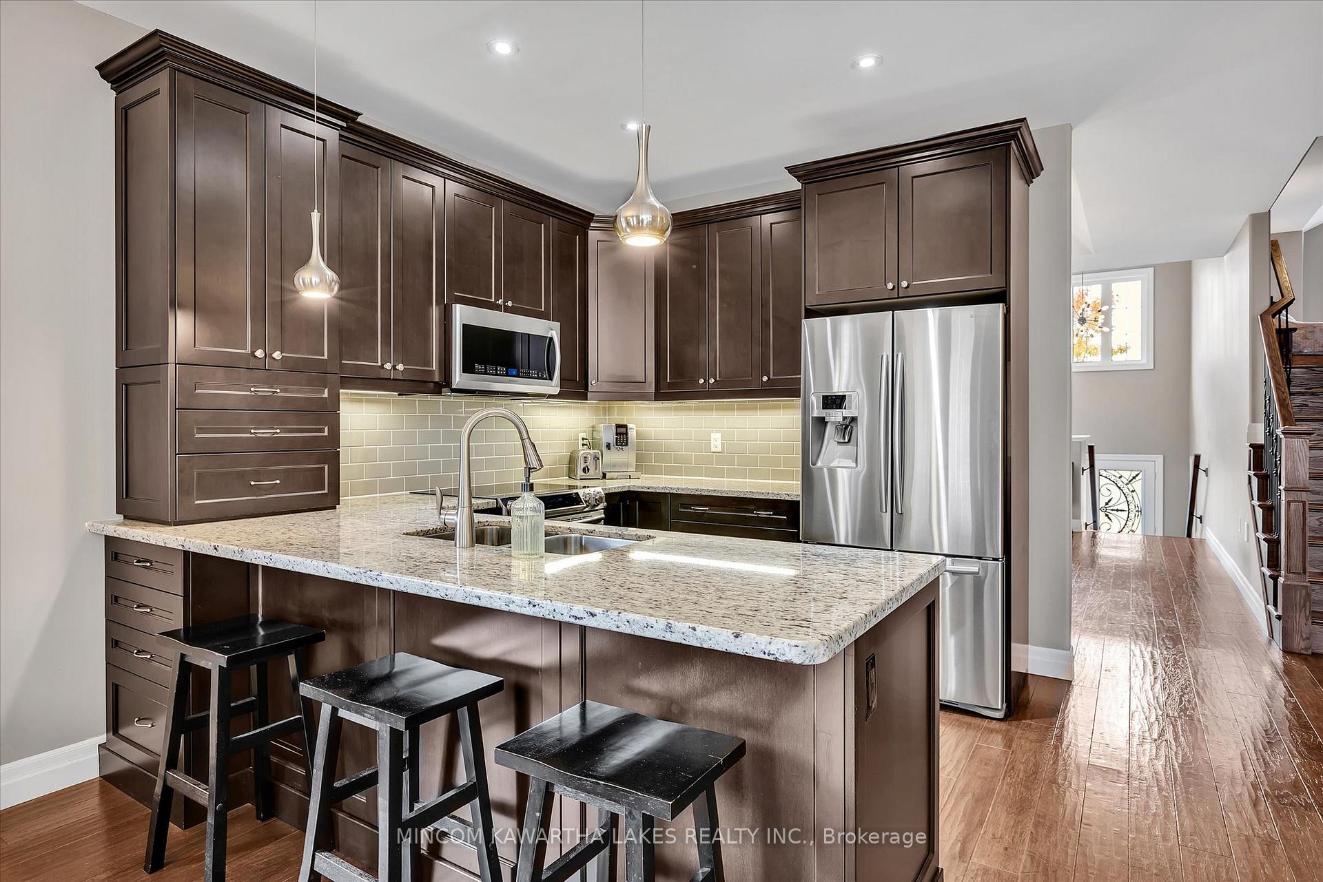 Photo 7 of 661 Goodwin Terrace, Peterborough, Monaghan Ward 2 — HOMEH