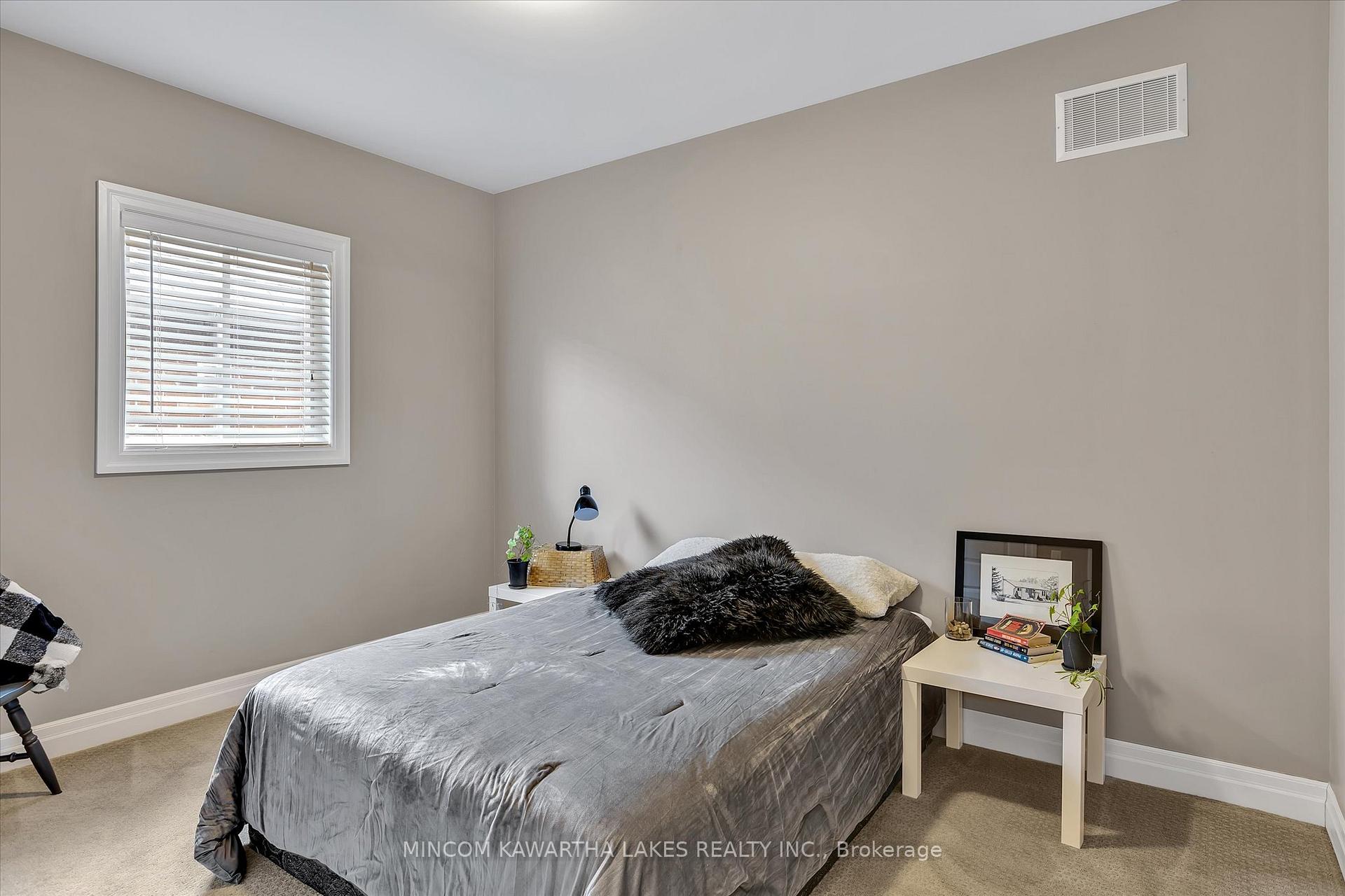 Photo 12 of 661 Goodwin Terrace, Peterborough, Monaghan Ward 2 — HOMEH
