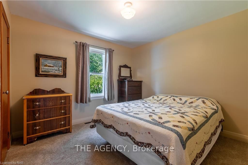 Photo 18 of 19 Verne Avenue, Welland, Broadway — HOMEH