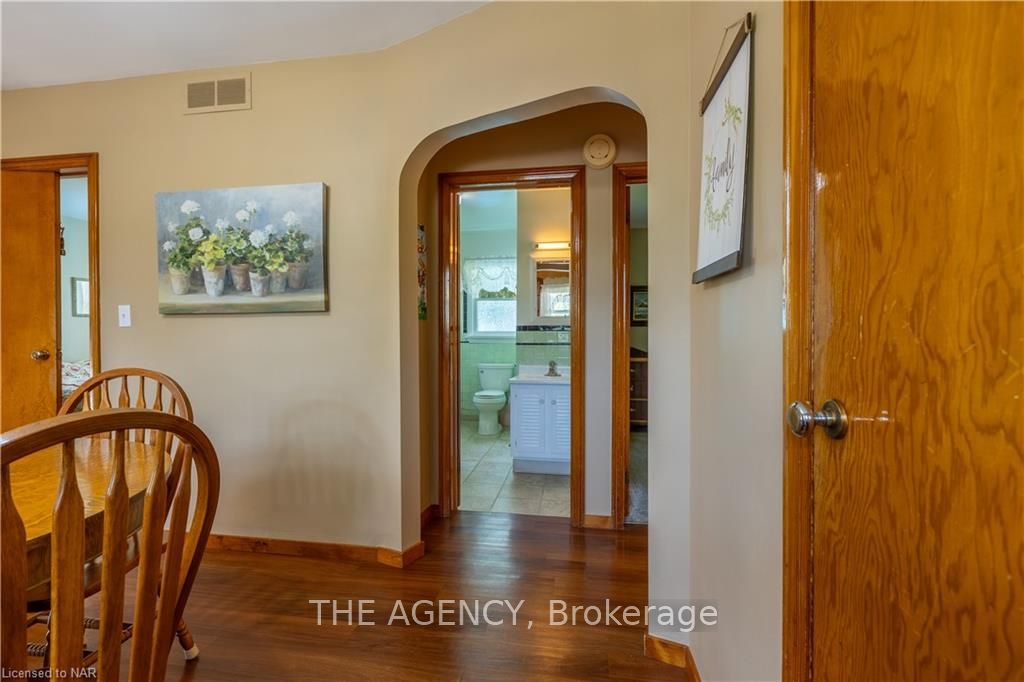 Photo 6 of 19 Verne Avenue, Welland, Broadway — HOMEH