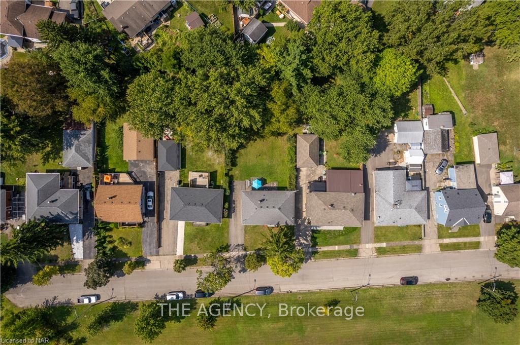 Photo 28 of 19 Verne Avenue, Welland, Broadway — HOMEH