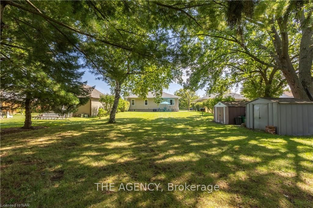 Photo 37 of 19 Verne Avenue, Welland, Broadway — HOMEH