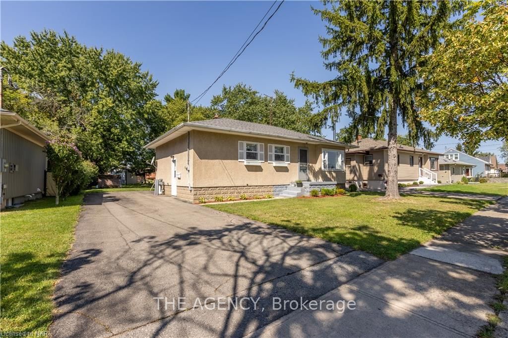 Photo 1 of 19 Verne Avenue, Welland, Broadway — HOMEH
