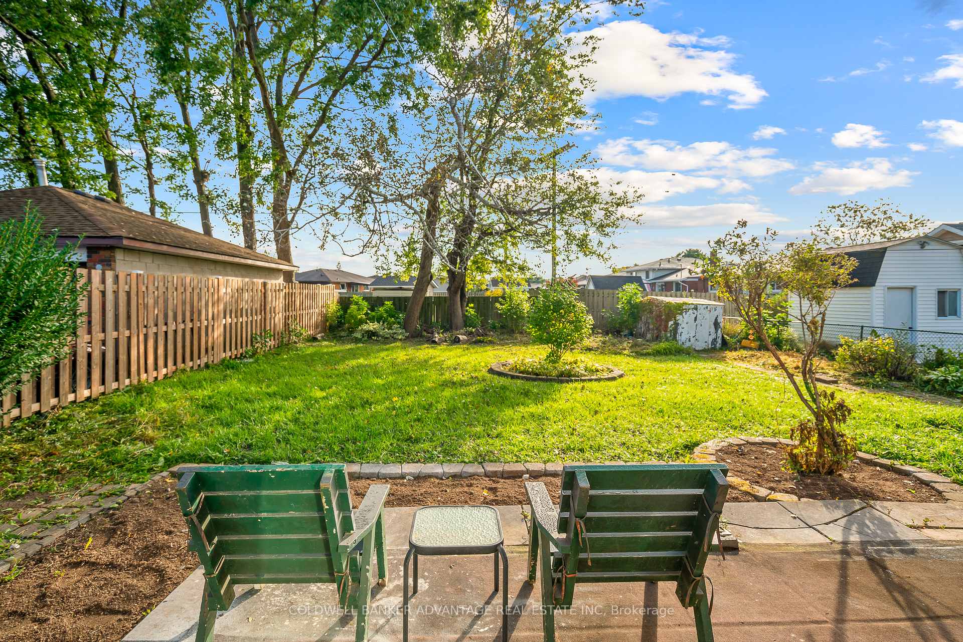 Photo 36 of 76 Golden Boulevard E, Welland, Lincoln/Crowland — HOMEH