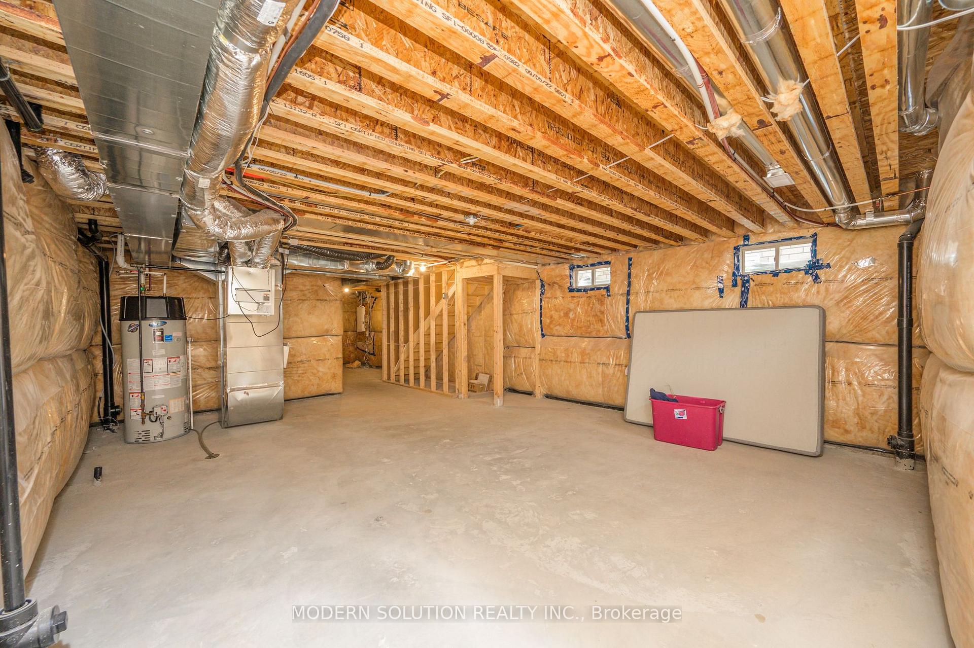 Photo 20 of 15 Aviron Crescent, Welland, Dain City — HOMEH