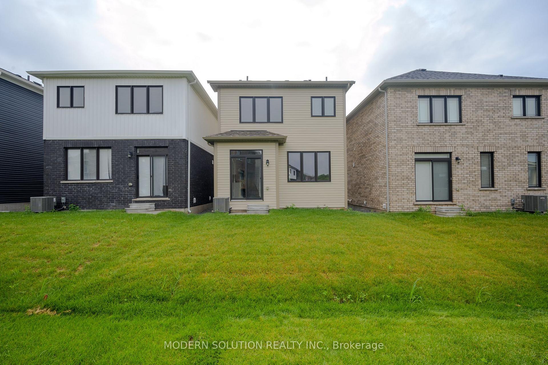 Photo 35 of 15 Aviron Crescent, Welland, Dain City — HOMEH