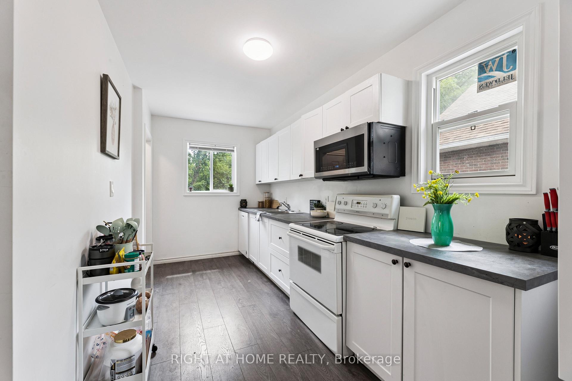 Photo 11 of 1310 Clonsilla Avenue, Peterborough, Town Ward 3 — HOMEH