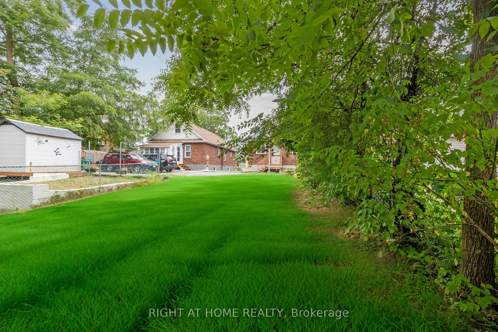 Photo 22 of 1310 Clonsilla Avenue, Peterborough, Town Ward 3 — HOMEH