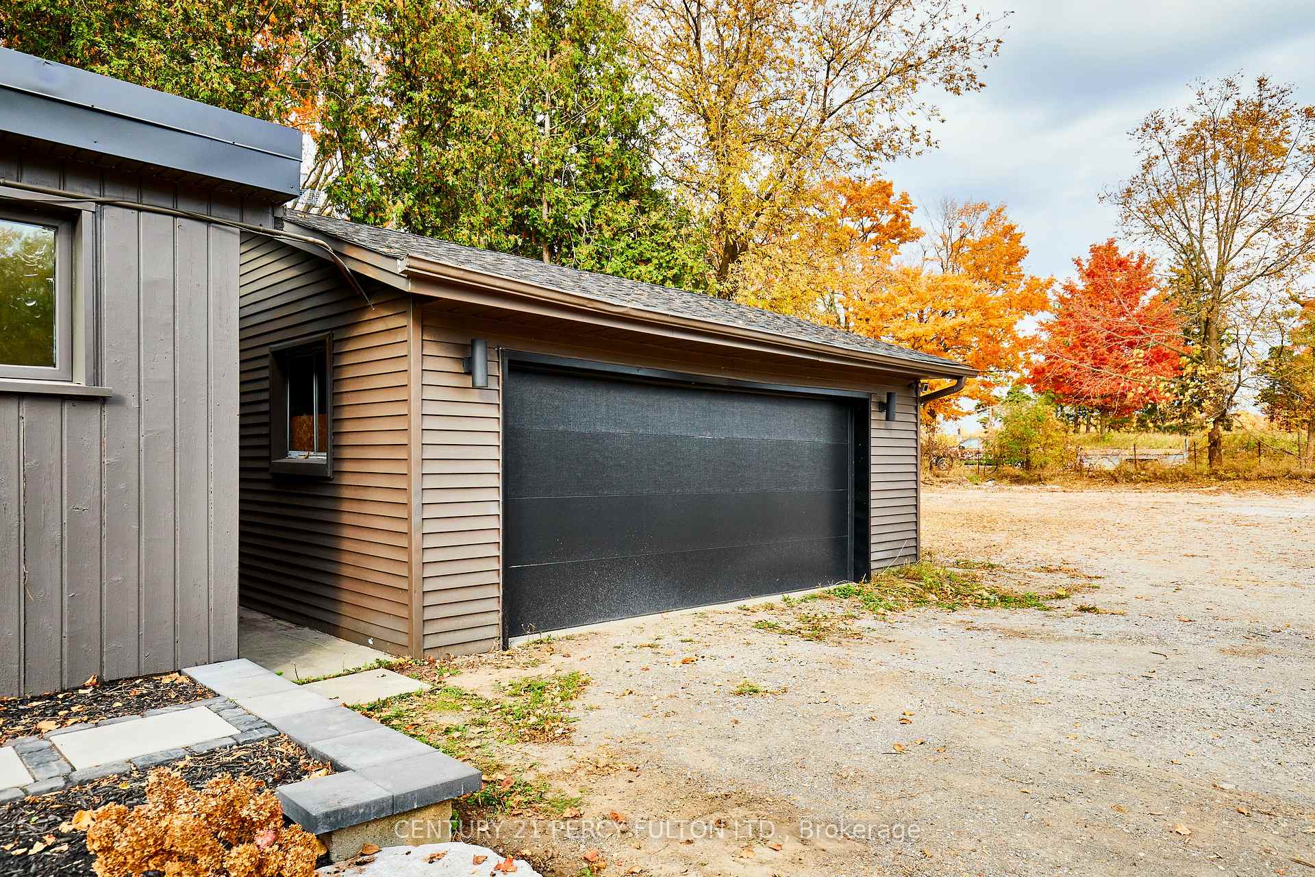 Photo 3 of 9920 Baldwin Street N, Whitby, Rural Whitby — HOMEH
