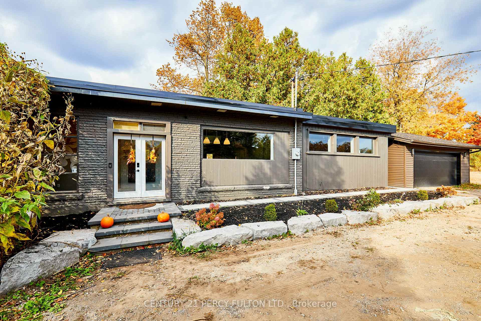 Photo 4 of 9920 Baldwin Street N, Whitby, Rural Whitby — HOMEH