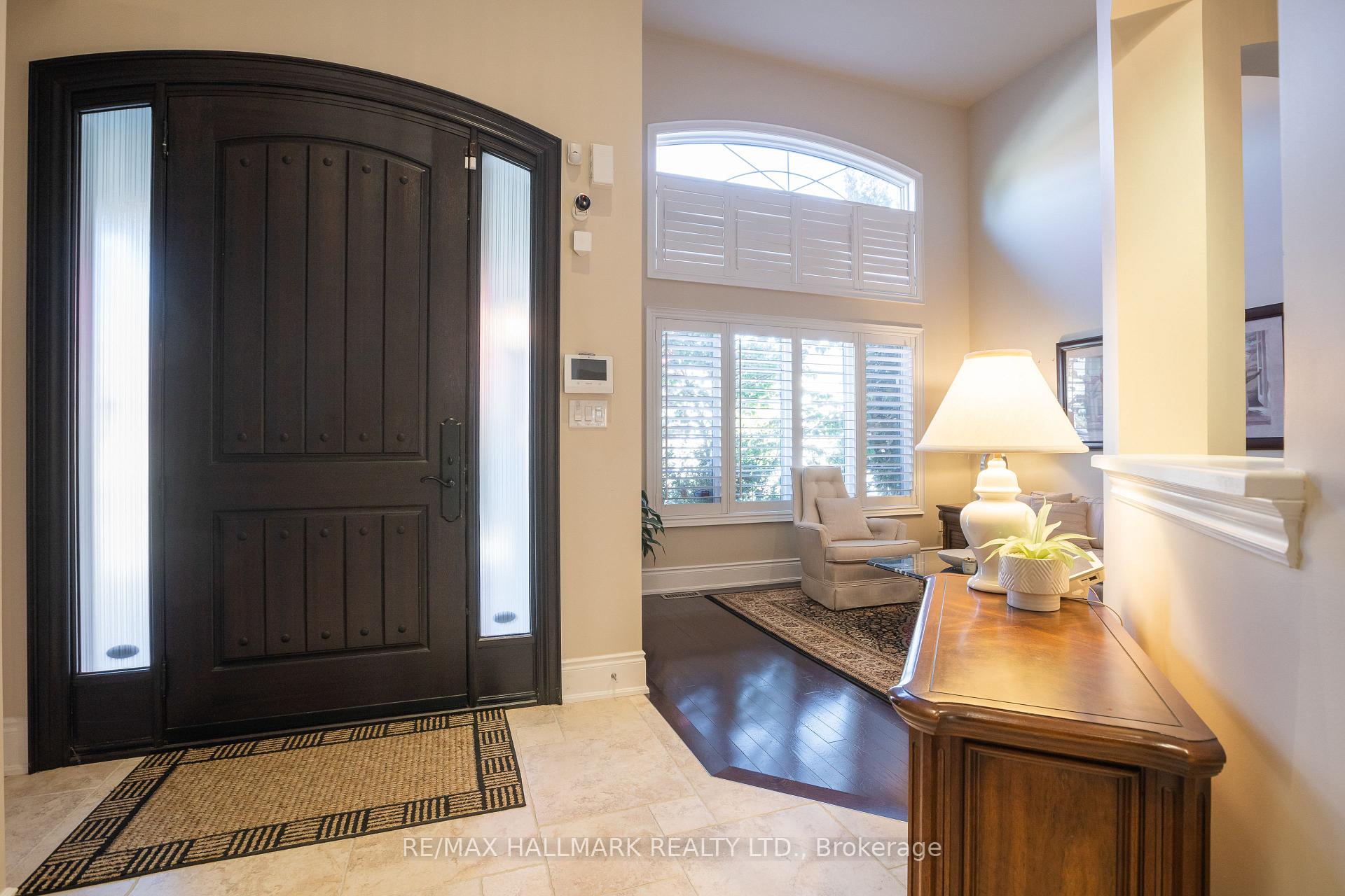 Photo 2 of 134 Kane Crescent, Aurora, Bayview Northeast — HOMEH