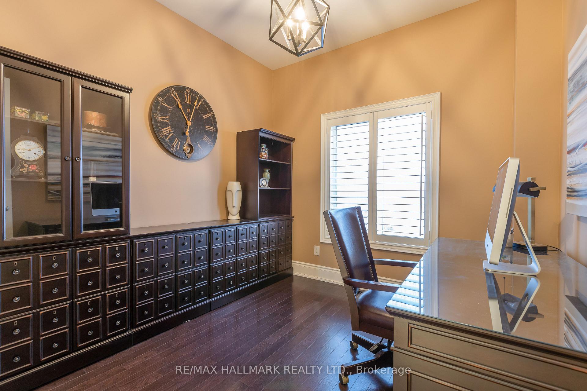 Photo 14 of 134 Kane Crescent, Aurora, Bayview Northeast — HOMEH