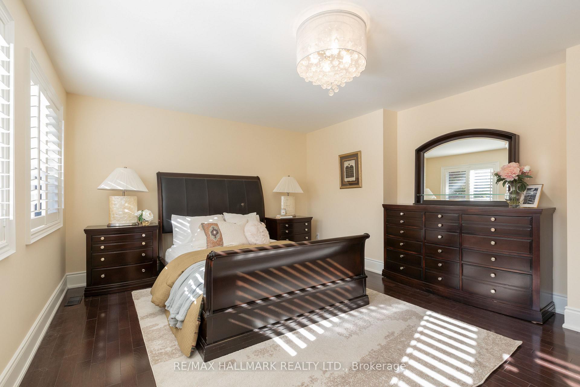 Photo 15 of 134 Kane Crescent, Aurora, Bayview Northeast — HOMEH