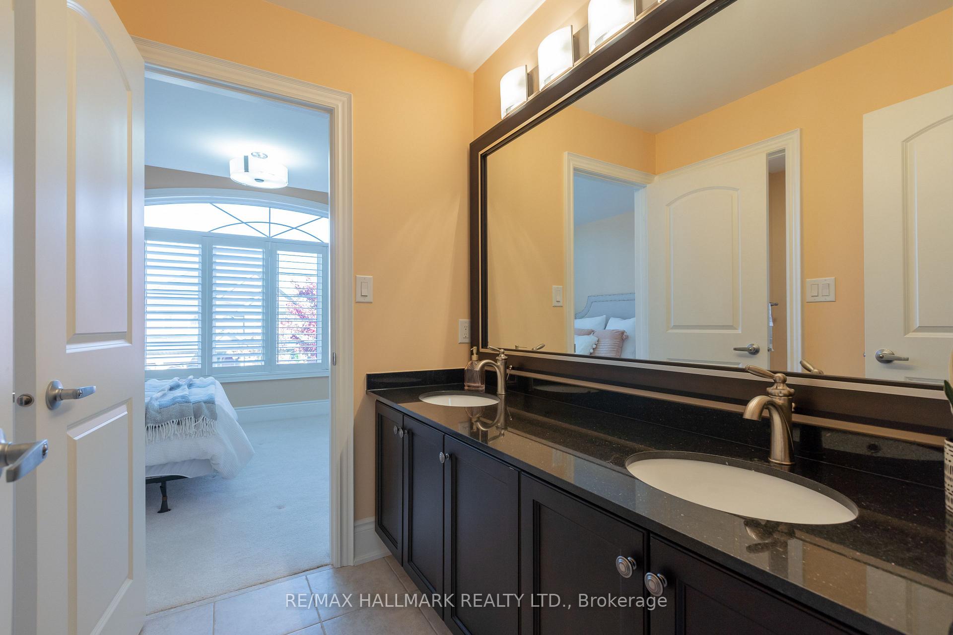 Photo 26 of 134 Kane Crescent, Aurora, Bayview Northeast — HOMEH