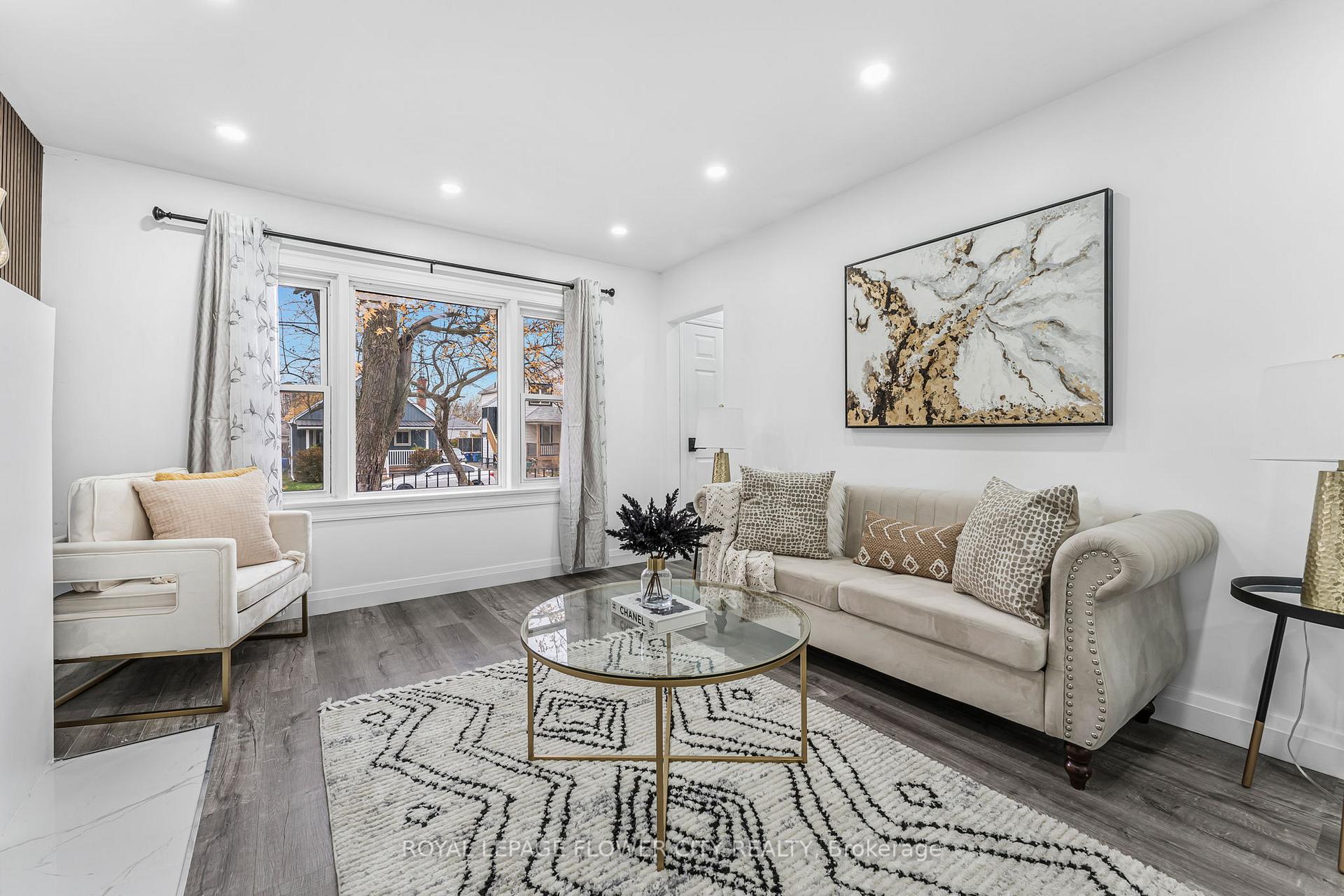 Photo 8 of 304 Wallace Avenue S, Welland, Lincoln/Crowland — HOMEH