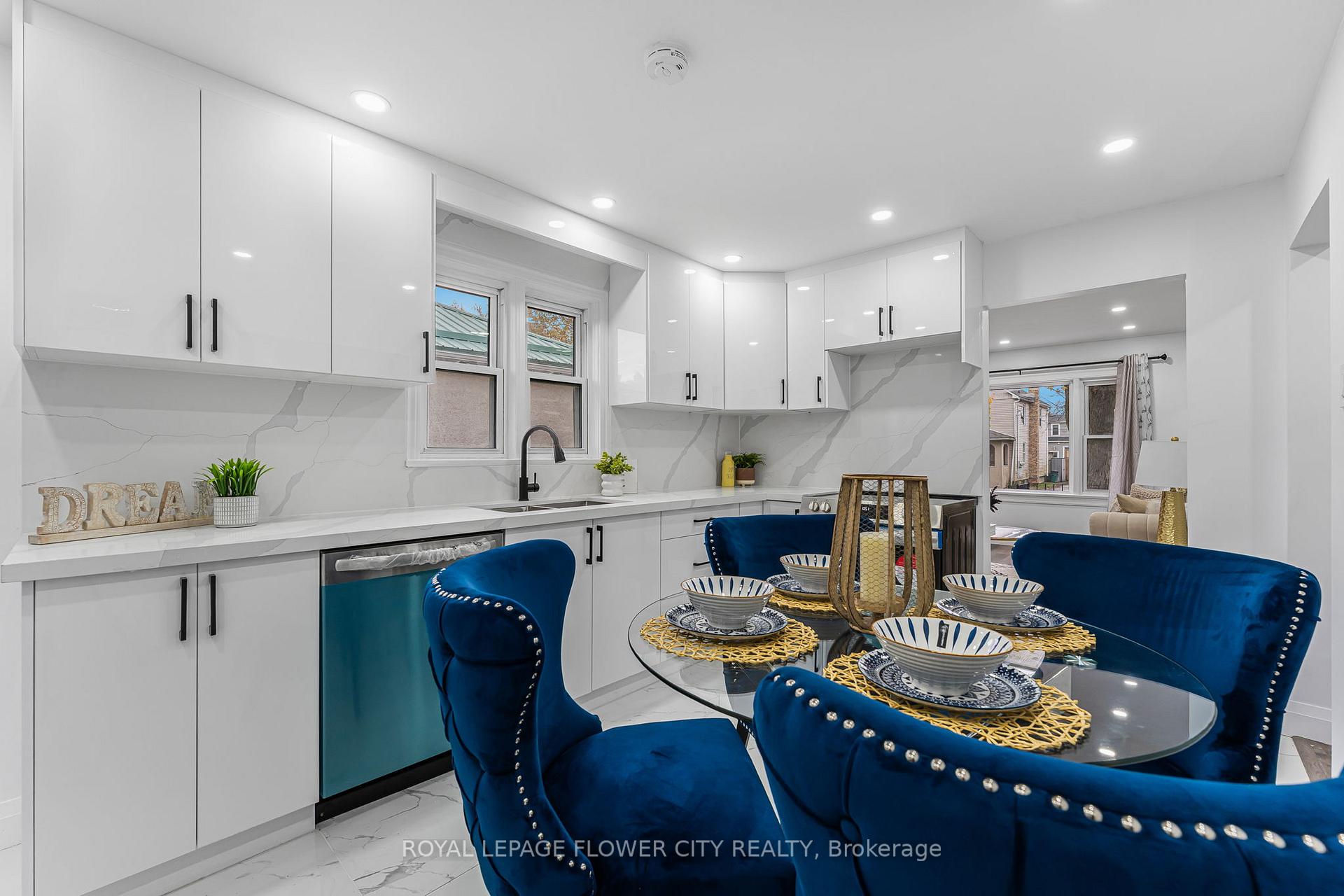 Photo 16 of 304 Wallace Avenue S, Welland, Lincoln/Crowland — HOMEH