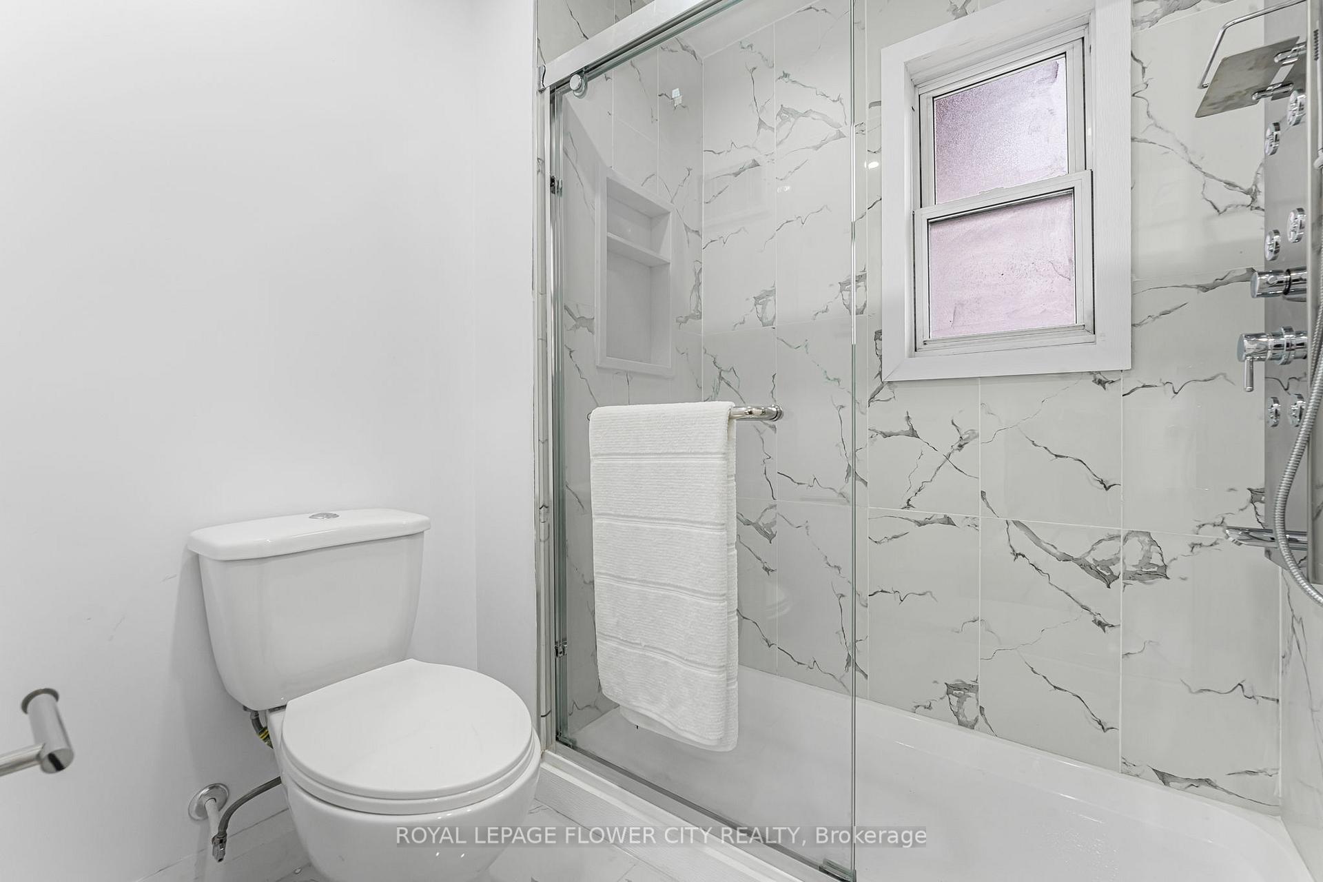 Photo 21 of 304 Wallace Avenue S, Welland, Lincoln/Crowland — HOMEH