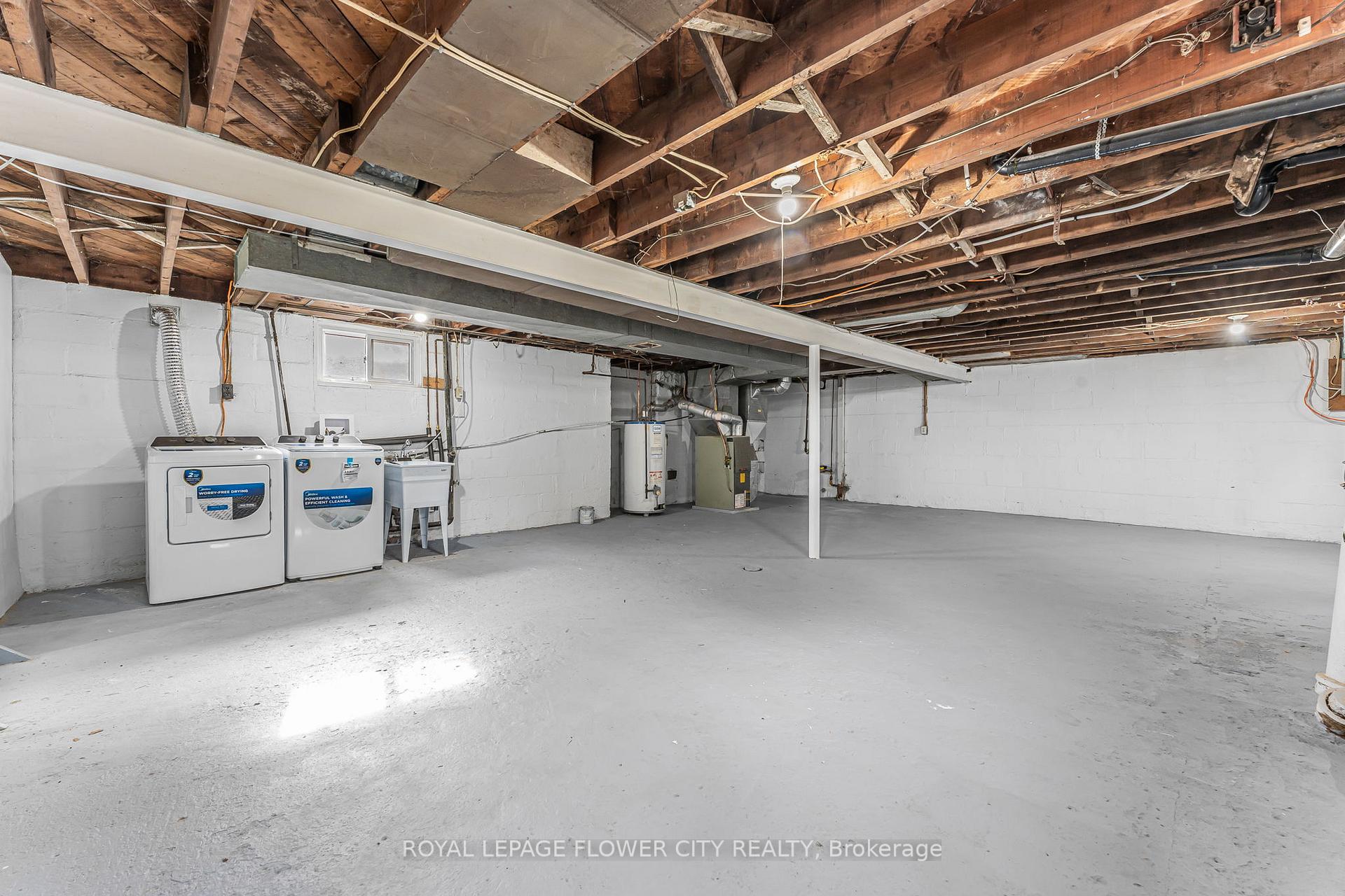 Photo 28 of 304 Wallace Avenue S, Welland, Lincoln/Crowland — HOMEH