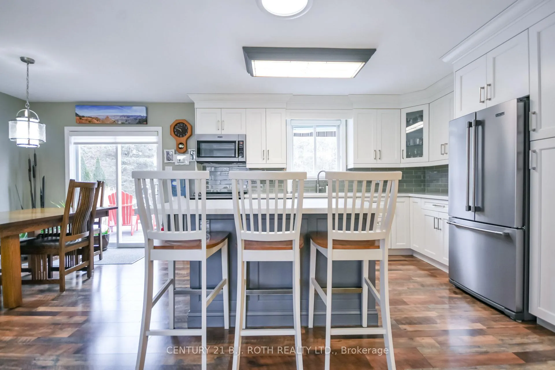 Photo 9 of 228 Spencer Avenue, Essa, Thornton — HOMEH
