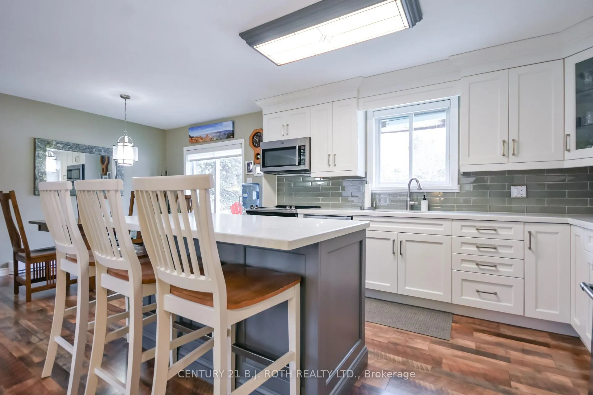 Photo 10 of 228 Spencer Avenue, Essa, Thornton — HOMEH