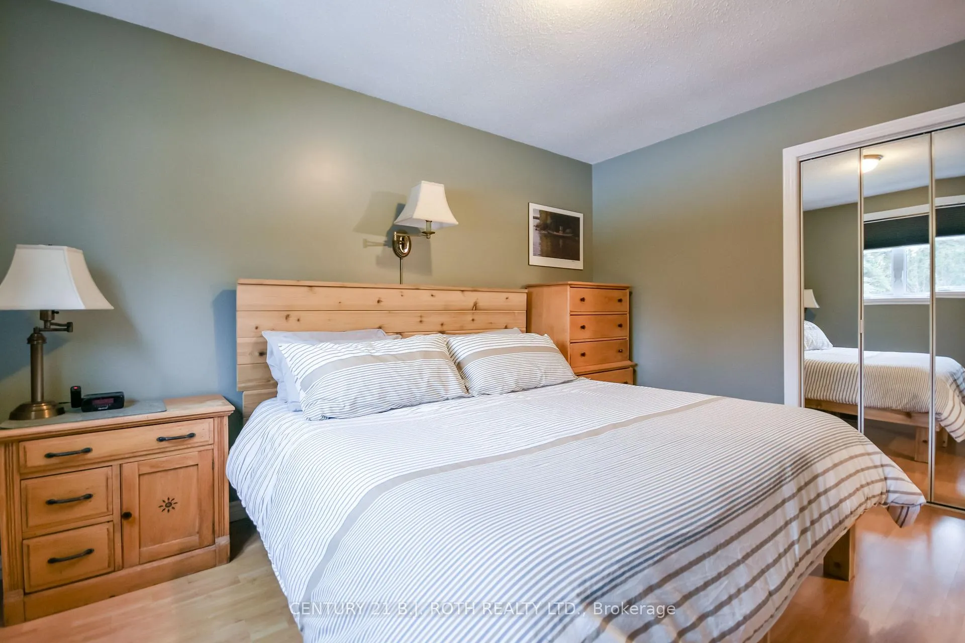 Photo 16 of 228 Spencer Avenue, Essa, Thornton — HOMEH