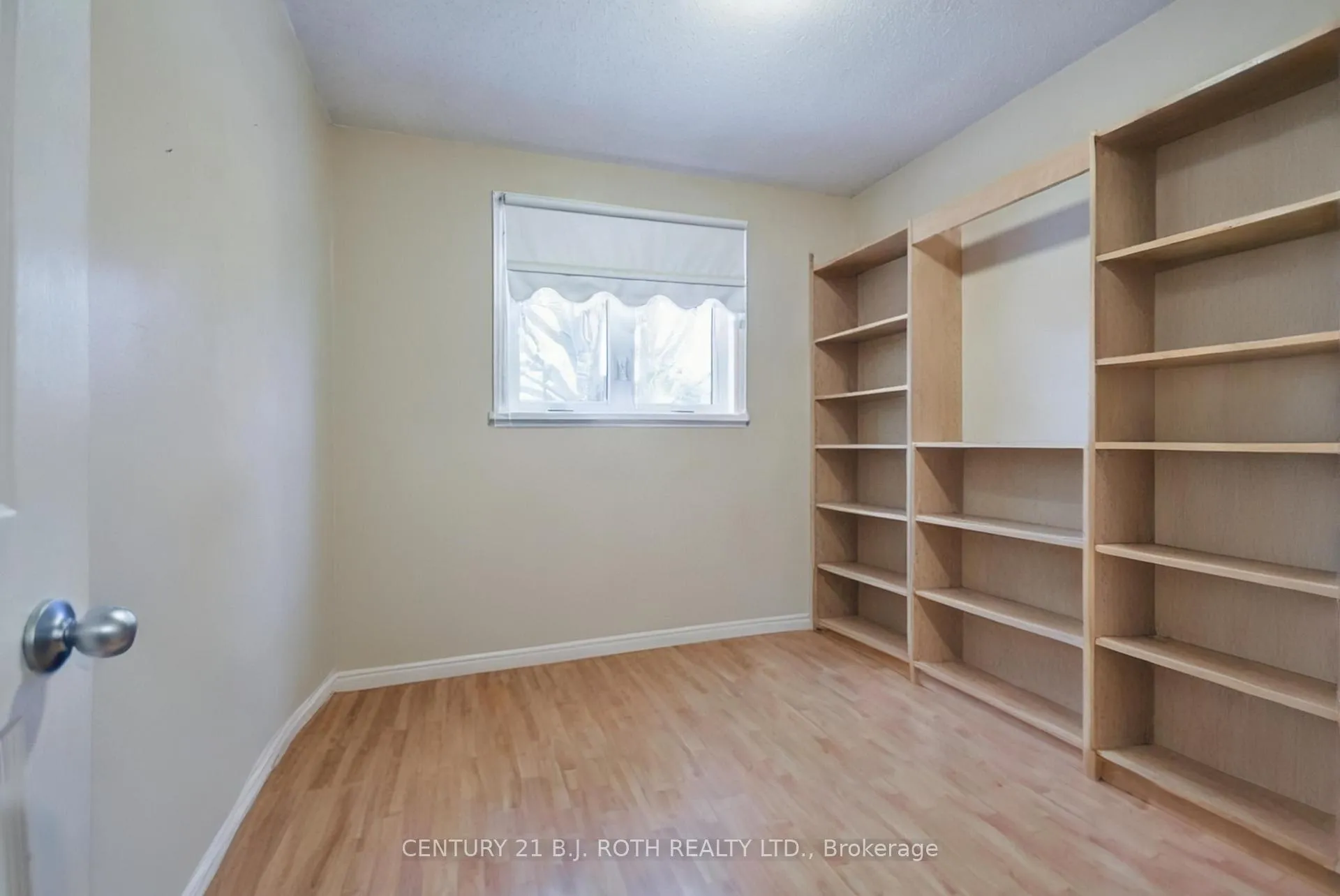 Photo 20 of 228 Spencer Avenue, Essa, Thornton — HOMEH