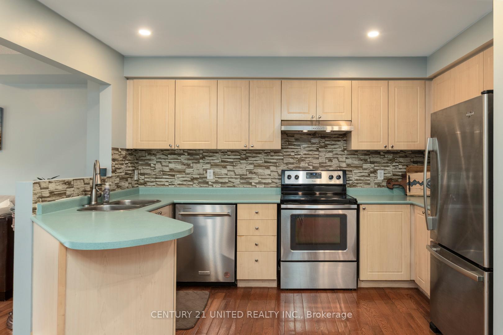 Photo 8 of 1301 Eagle Crescent, Peterborough, Monaghan Ward 2 — HOMEH