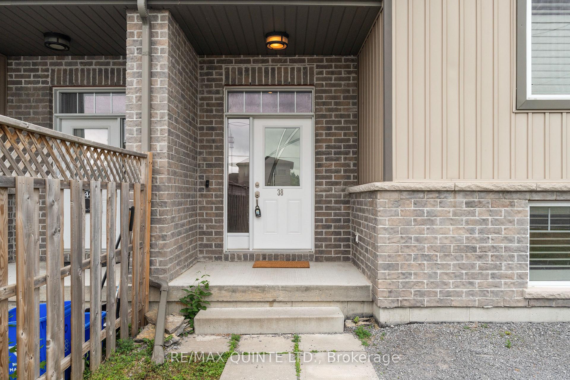Photo 2 of 38 Cannifton Road N, Belleville, Thurlow Ward — HOMEH
