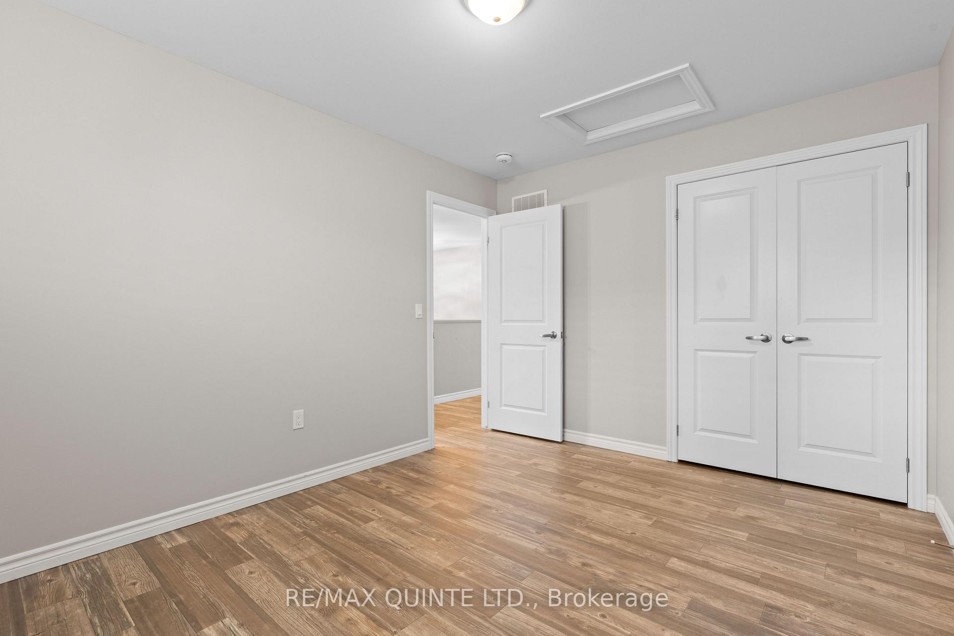 Photo 7 of 38 Cannifton Road N, Belleville, Thurlow Ward — HOMEH