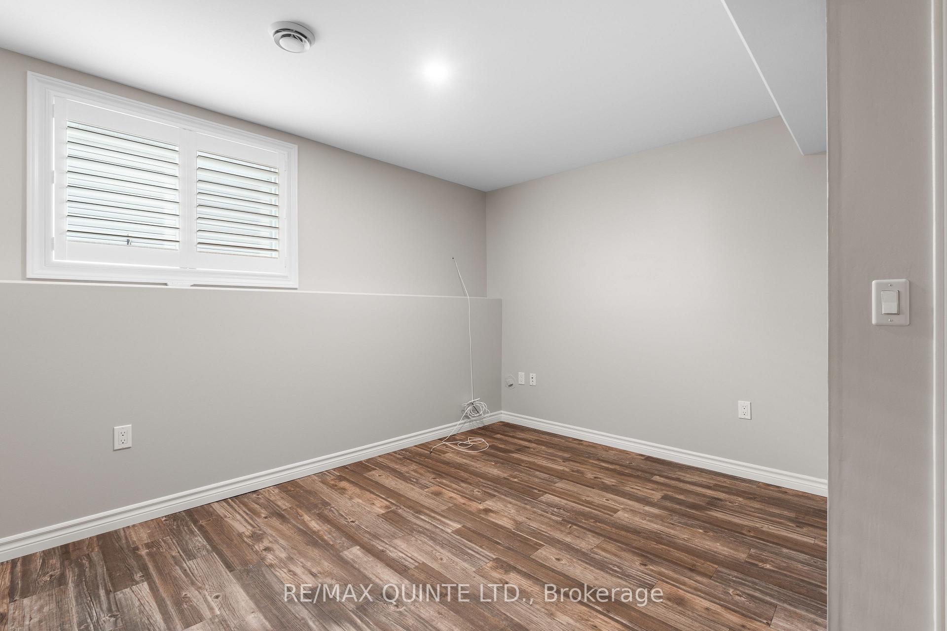 Photo 33 of 38 Cannifton Road N, Belleville, Thurlow Ward — HOMEH