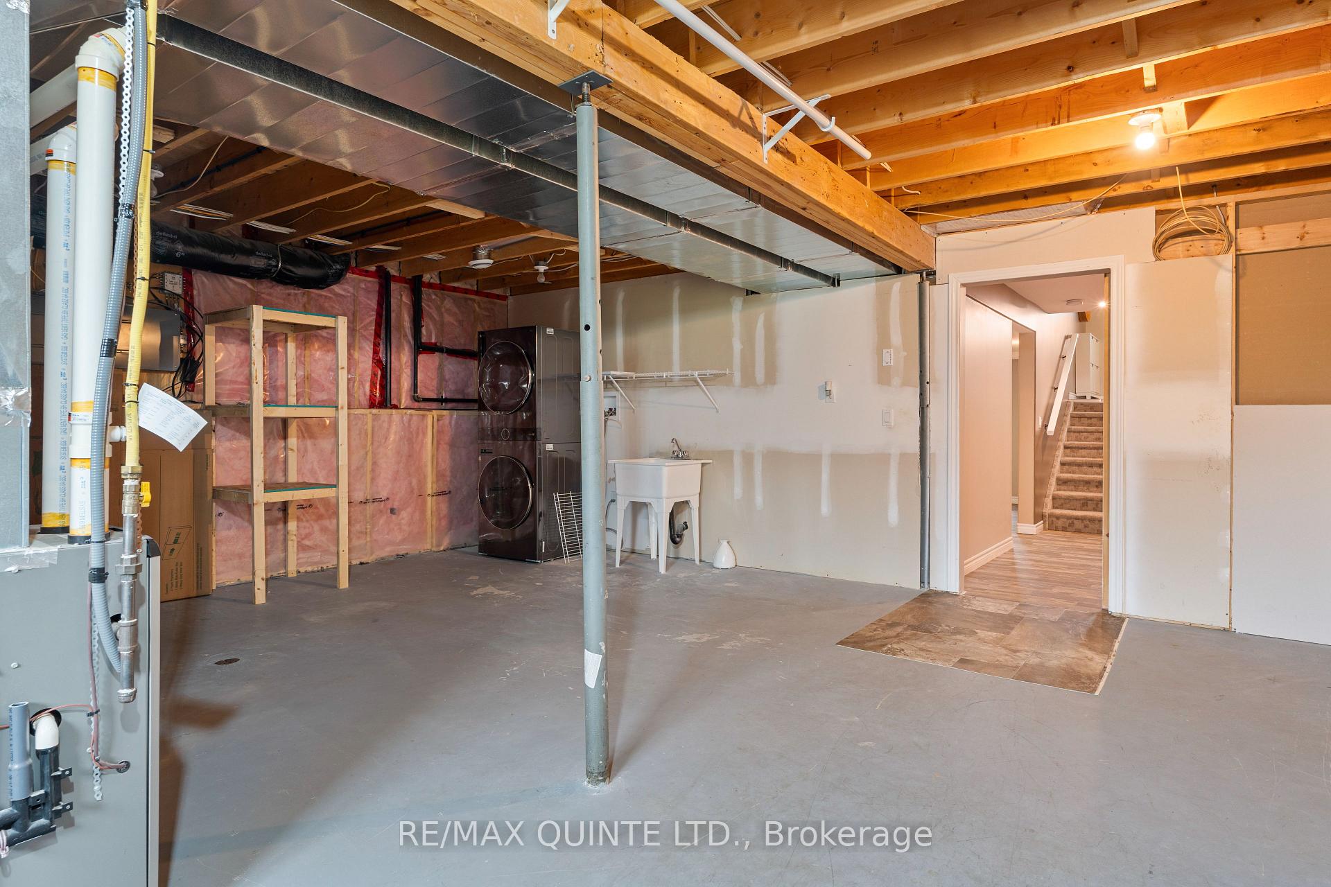 Photo 31 of 38 Cannifton Road N, Belleville, Thurlow Ward — HOMEH