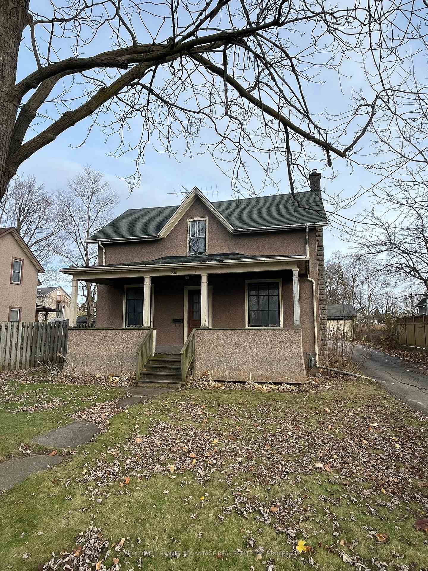Front of 230 Hellems Avenue