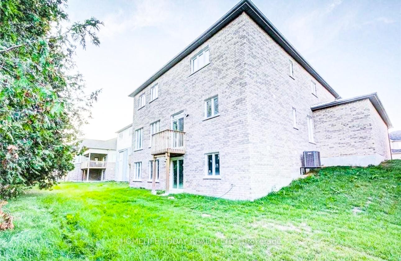 Photo 2 of Unit Bsmt, 13 Fairgrounds Lane, Brock, Sunderland — HOMEH