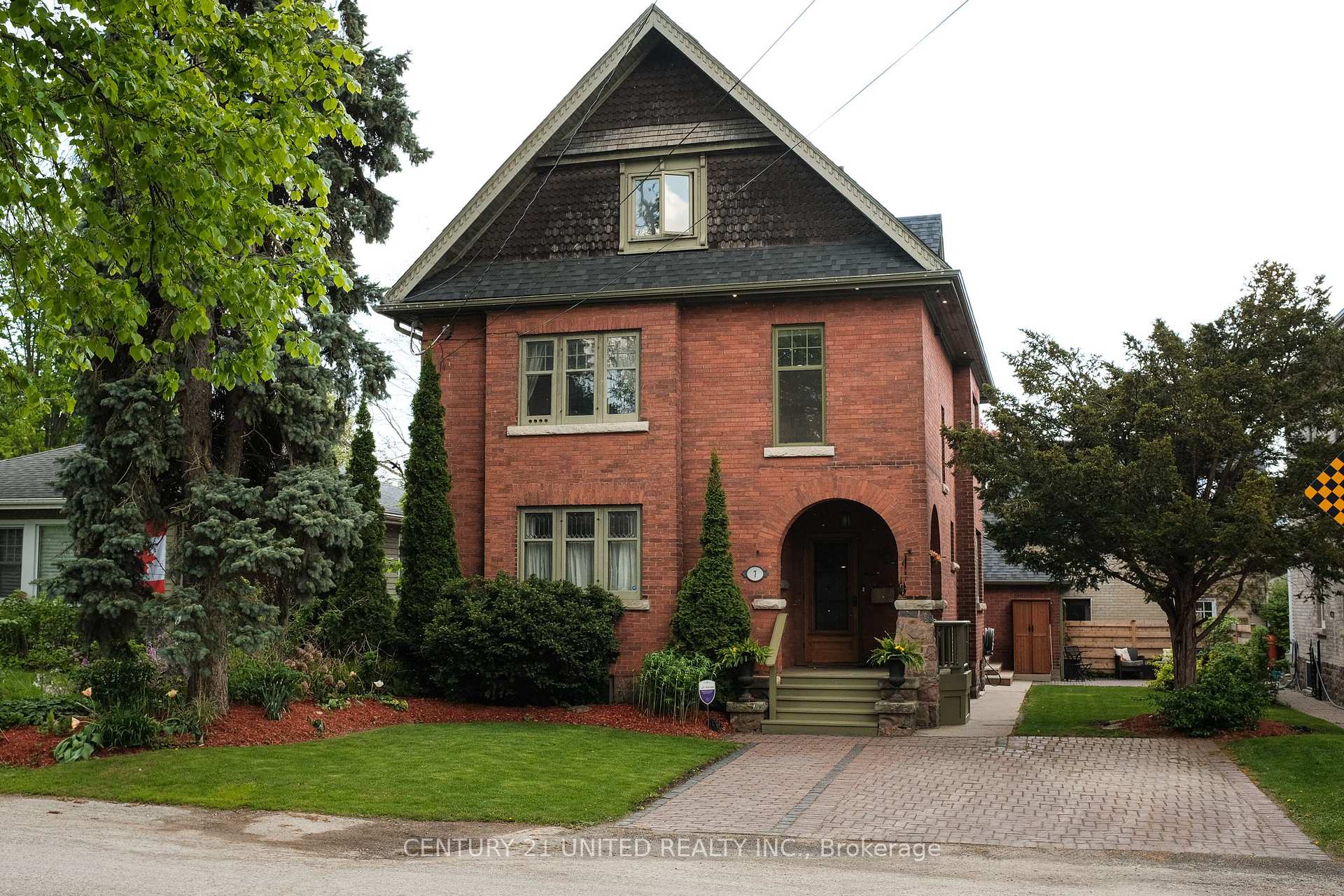 Front of 7 Engleburn Place